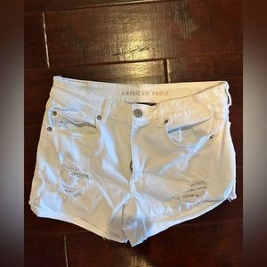 american eagle white jean shorts. size 12.